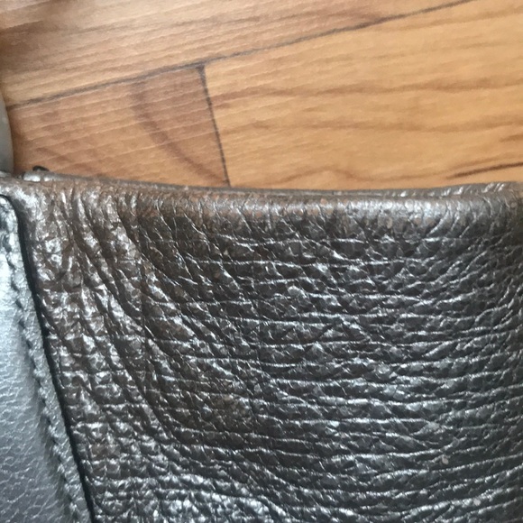 Classic Coach Bag - Picture 9 of 10